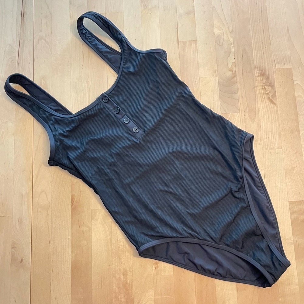 NWT L*Space Float On One Piece Swimsuit in Black - Picture 11 of 15